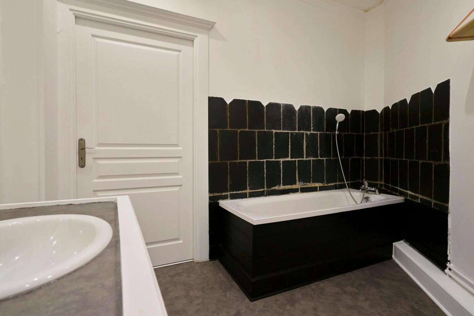 Old Lille: Charming Renovated Appartement *